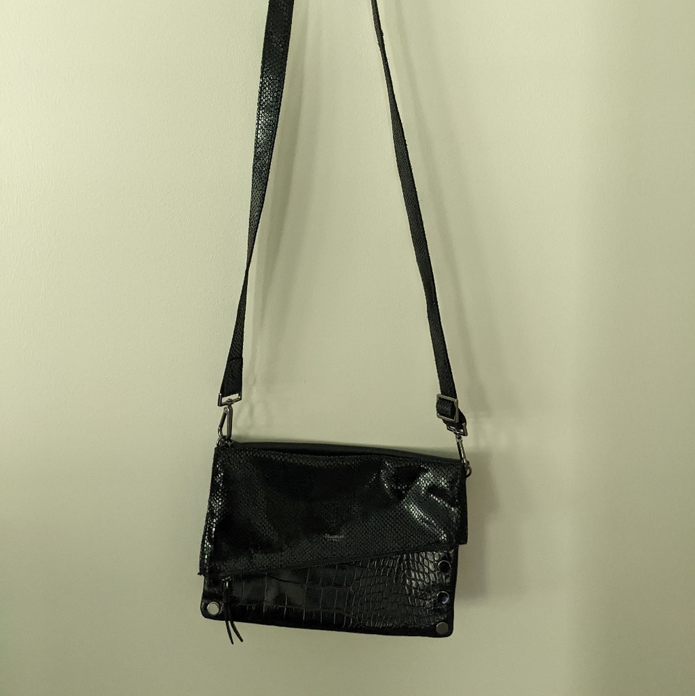 Hammitt medium purse fold over top- leather